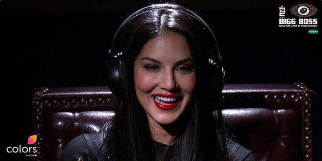 सनी लियोनी की ये बातें हमें सोचने पर मजबूर करती हैं कि या तो बिग बॉस स्क्रिप्टेड है या फिर सनी लियोनी की याददाश्त बेहद कमजोर है.