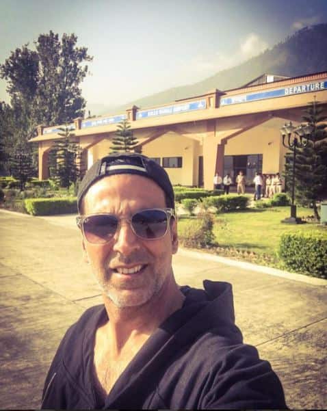 भारत में ही नहीं विदेशों में भी है इन बॉलीवुड स्टार्स का आलीशान घर, करोड़ो में है कीमत
