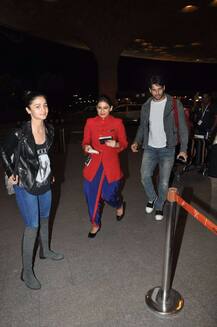 आलिया और सिद्धार्थ एयरपोर्ट पर एक साथ हुए कैमरे में कैद, देखें तस्वीरें