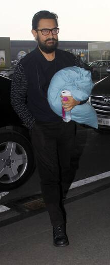 एयरपोर्ट पर \'दंगल\' की कास्ट के साथ कुछ यूं कैमरे में कैद हुए आमिर खान