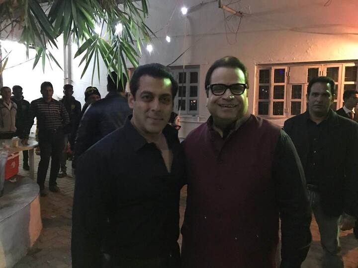 उनका कई अभिनेत्रियों के साथ नाम जुड़ चुका है और वह अपनी पूर्व प्रेमिका ऐश्वर्या राय, सोमी अली व संगीता बिजलानी के साथ संबंधों को लेकर चर्चित रहे हैं. साल 2003 में कैटरीना कैफ के साथ भी उनका नाम जोड़ा गया, बावजूद इसके वह बालीवुड के मोस्ट एलिजिबल बैचलर हैं.