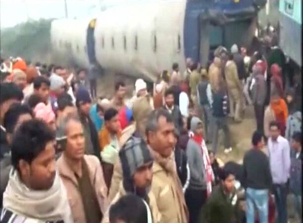 बता दें कि पिछले महीने भी कानपुर में रेल हादसा हुआ था.