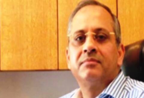 काले धन को सफेद करने के आरोप में दिल्ली के वकील रोहित टंडन गिरफ्तार काले धन को सफेद करने के आरोप में दिल्ली के वकील रोहित टंडन गिरफ्तार