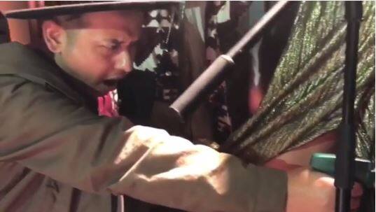 वैसे इन दिनों जब ये ट्रेंड बिल्कुल धडल्ले से चल रहा है तब आपको नीच दी गई प्रियंका की ये वीडियो भी ज़रूर देखनी चाहिए.