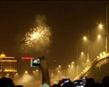 देश के अलग अलग शहरों में नए साल के जश्न के रंग