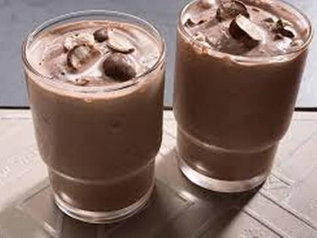 Weight Gain Protein Shake With Banana Avocado Chocolate And Peanut Butter Healthy Weight Food Shake For Weight Gain: वजन बढ़ाना हो रहा है मुश्किल तो डाइट में शामिल करें ये 5 प्रोटीन शेक