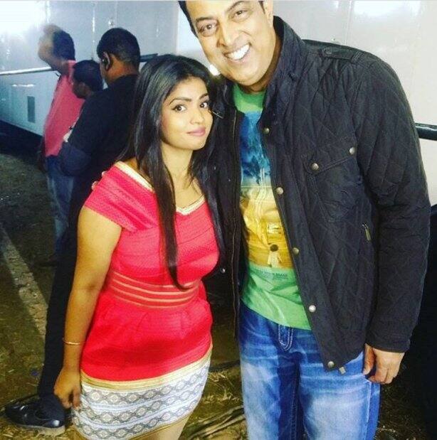 बिंदु दारा सिंह के साथ लोकेश कुमारी