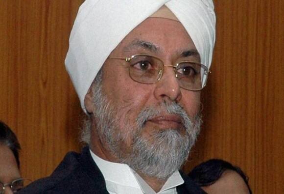 बीते साल 16 अक्टूबर को उनकी अध्यक्षता वाली पीठ ने एनजेएसी (राष्ट्रीय न्यायिक नियुक्ति कानून 2014) को 'असंवैधानिक' करार दिया था.