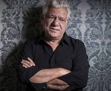 अभिनेता ओम पुरी का हार्ट अटैक से निधन, शाम 6 बजे मुंबई में होगा अंतिम संस्कार