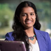 मिशेल ओबामा के शिक्षा अभियान का हिस्सा बनी भारतीय मूल की श्वेता प्रभाकरण