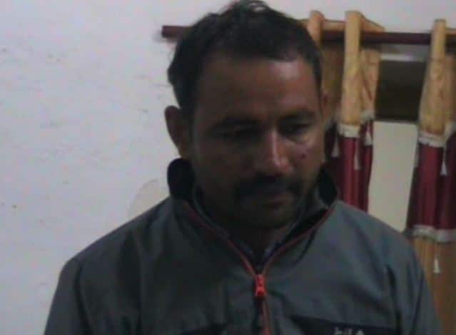 राजधानी एक्सप्रेस में छेड़खानी कर रहा था नशे में धुत BSF जवान, मदद मांगती रही महिला Railway Crime Bsf Jawan Arrested For Molesting Woman In Rajdhani Express राजधानी एक्सप्रेस में छेड़खानी कर रहा था नशे में धुत BSF जवान, मदद मांगती रही महिला