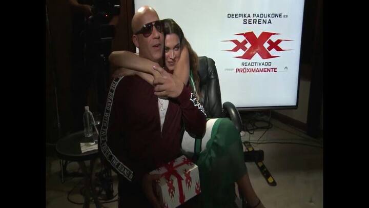 'एक्सएक्सएक्स: द रिर्टन ऑफ जेंडर केज' के इस प्रीमियर पर दीपिका काफी खूबसूरत लग रहीं थी. इस दौरान फिल्म के उनके को-एक्टर विन डीजल ने उन्हें बर्थडे भी विश किया.