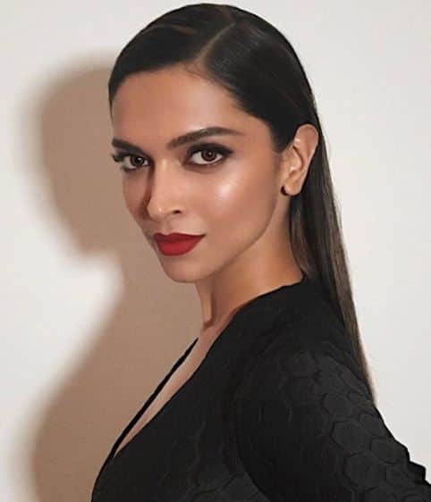 आपको बता दें दीपिका की पहली हॉलीवुड फिल्म 'एक्सएक्सएक्स: द रिर्टन ऑफ जेंडर केज' भारत में 14 जनवरी को रिलीज होने वाली है.