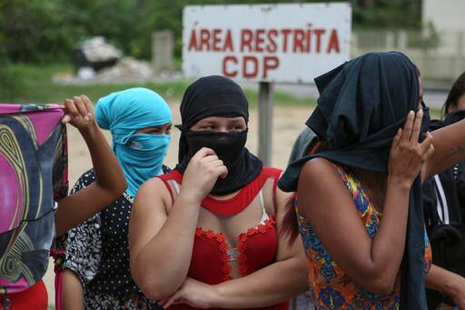  राज्य की सबसे बड़ी जेल पीएएमसी में अलग-अलग गिरोहों के बीच अक्टूबर में भड़की हिंसा में 10 कैदी मारे गए थे. मौजूदा समय में इस जेल में 1,400 कैदी हैं, जो कि इसकी क्षमता से दोगुना है. (सभी तस्वीरें कैदियों के परिजनों की हैं.)