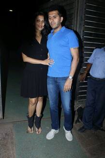 अपनी बर्थडे पार्टी में कैजुअल अंदाज में दिखें फरहान अख्तर!