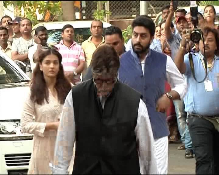 अमिताभ बच्चन, ऐश्वर्या राय और अभिषेक बच्चन.