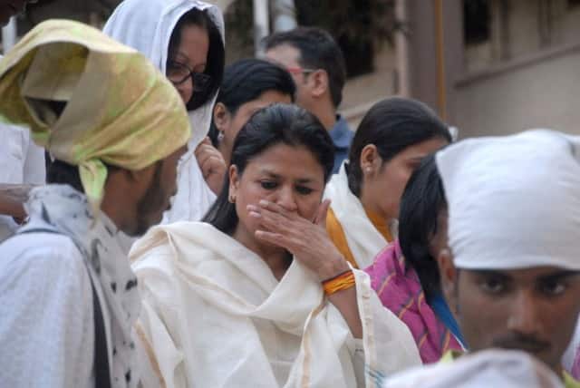 यहां पर नंदिता पुरी अपने आंसूओं को नहीं छुपा पाईं.