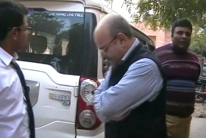 जिस खाते में पैसे ट्रांसफर करवाए गए वो अलवर के एच डी एफ सी बैंक मे अरशद नाम से बताया जा रहा है.