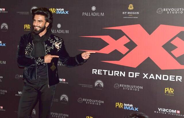 रणवीर ने कहा कि उन्हें गर्व है कि अभिनेत्री अंतरराष्ट्रीय मंच पर भारत का प्रतिनिधित्व कर रही हैं.