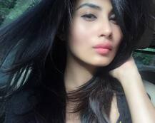 जब मौनी रॉय ने इस एक्ट्रेस से पूछा, \'क्या आप प्रेग्नेंट हैं?\'