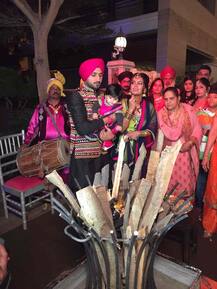 बेटी हिनाया की पहली \'लोहड़ी\' मना रहे हैं हरभजन सिंह और गीता बसरा