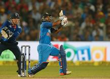 पुणे वनडे: 76 गेंदों पर 120 रन बनाने वाले केदार के करिश्मे से जीता भारत