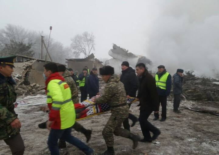 देश के इमरजेंसी सर्विस मंत्रालय ने बताया कि मारे जाने वाले लोगों में से ज्यादातर नजदीकी गांव डचा-सू के हैं जहां पर विमान स्थानीय समयानुसार सुबह साढ़े सात बजे क्रैश हुआ. 