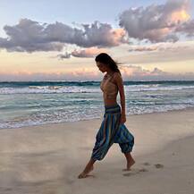 Tulum में हॉलीडे मना रही हैं एमी जैक्सन