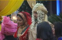 \'बिग बॉस\' के घर में हुई मोनालिसा की शादी, देखें तस्वीरें