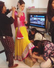 रईस के प्रमोशन में शामिल ना होने पर दुखी हैं महिरा खान