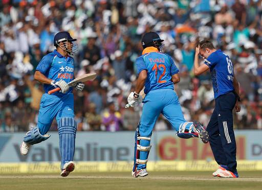  युवराज ने कहा, ‘‘यह मेरी सर्वश्रेष्ठ पारी है. मैंने निचले क्रम के बल्लेबाज के रूप में शुरुआत की थी लेकिन उपरी क्रम में आने पर आपको ज़्यादा गेंदें खेलने को मिलती हैं. मेरे लिये 150 रनों का लक्ष्य था. जब आप 30 के पार हो जाते हो तो आपको अपनी फिटनेस पर कड़ी मेहनत करनी पड़ती है.’’ 