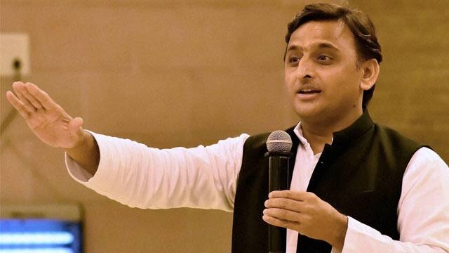 गठबंधन में 'गांठ' के बीच, अखिलेश यादव ने खेला ये बड़ा दांव! Up Election Akhilesh Yadav Played Muslim Card In First Candidate List गठबंधन में 'गांठ' के बीच, अखिलेश यादव ने खेला ये बड़ा दांव!