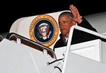 रस्मअदायगी के तौर पर ओबामा को आखिरी बार एयरफोर्स वन में बैठाया गया