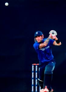 इंग्लैंड को लगा झटका, चोट के कारण सलामी बल्लेबाज एलेक्स हेल्स टीम से बाहर