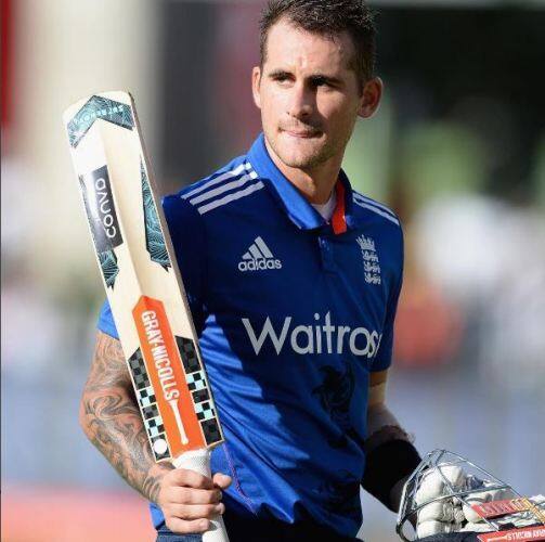 एलेक्स हेल्स