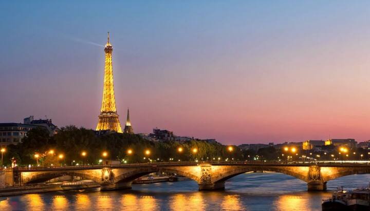 विश्व के सबसे ज्यादा कैशलेस  देशों वाली लिस्ट में दूसरे नंबर पर फ्रांस ने कब्जा जमाया है. मास्टर कार्ड कैशलेस जर्नी की रिपोर्ट की मानें तो इस देश में 92 प्रतिशत लेन-देन कैशलेस होता है.