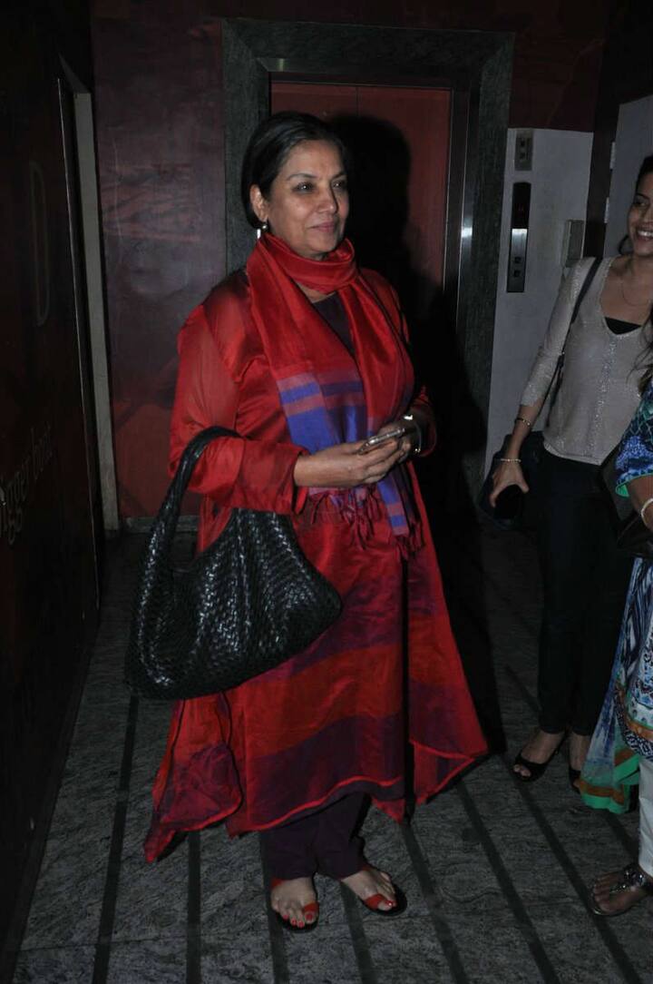 इसके अलावा शबाना आजमी भी पहुंची. (Photo: Manav Mangalani)