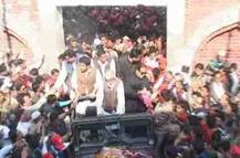 यूपी चुनाव: बेटे अब्दुल्लाह के साथ मैदान में कूद पड़े आजम खान, दोनों ने साथ भरा पर्चा