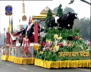 गणतंत्र दिवस: राजपथ पर पूरी दुनिया ने देखी हिन्दुस्तान की ताकत, पूरे देश में जश्न का माहौल