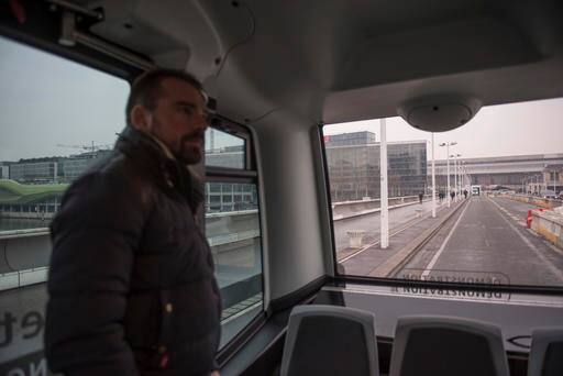 इन बसों में 6 लोग एक टाइम में सवारी कर सकते हैं.