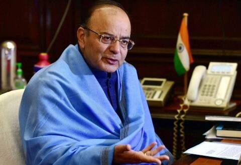 बजट में लग सकता है झटकाः सर्विस टैक्स बढ़कर 16-18% तक हो सकता है बजट में लग सकता है झटकाः सर्विस टैक्स बढ़कर 16-18% तक हो सकता है