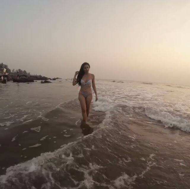आगे की स्लाइड्स में देखें त्रिभा की खूबसूरत तस्वीरें