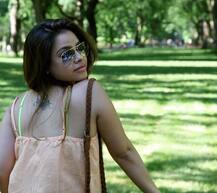 नए साल सेलीब्रेट करने श्रीलंका पहुंची सुमोना ने दिखाया अपना अलग रूप