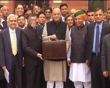 Budget LIVE: जानें- बजट की पेशी के दौरान क्यों हैं हंगामे के आसार