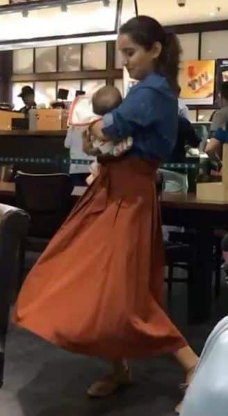  राजा चौधरी के साथ पिछली शादी के बाद श्वेता का इस रिश्ते को लेकर अनुभव काफी बुरा रहा था. इस शादी के बाद से वे काफी खुश हैं. (All Photos- Instgram)