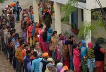 पंजाब चुनाव में 70 फीसदी मतदानः कुछ जगहों पर तकनीकी गड़बड़ी, झड़प