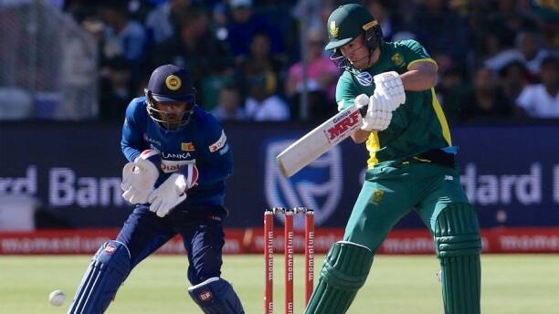 इस लिस्ट में पहले पायदान पर साउथ अफ्रीकी स्टार एबी डीविलियर्स का नंबर आता है जिन्होंने कुल 20 शतक जमाए हैं.