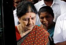 शशिकला के CM बनने का विरोध बढ़ा, अब AIADMK की निष्कासित सांसद ने किया विरोध