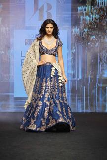 Lakme Fashion Week 2017: दिशा ने रैंप पर की चहलकदमी, तस्वीरें