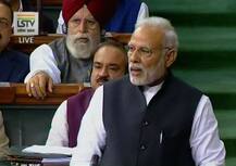 लोकसभा में बोले मोदी- \'नकद से होती है भ्रष्टाचार की शुरूआत, नोटबंदी के लिए सही समय था\'
